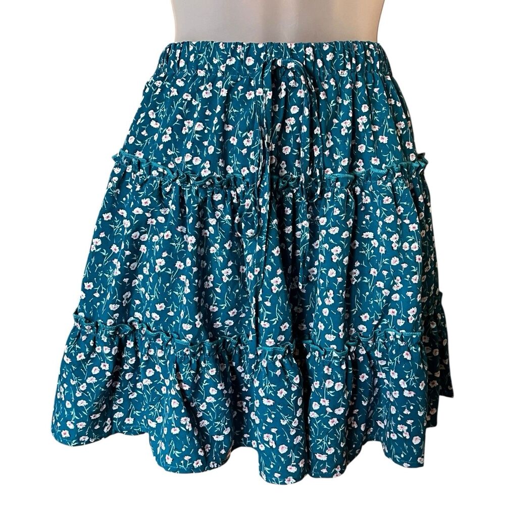 Floral Twirl Skirt Sz Small Cottagecore Prairie Country Tiered Short Skirt